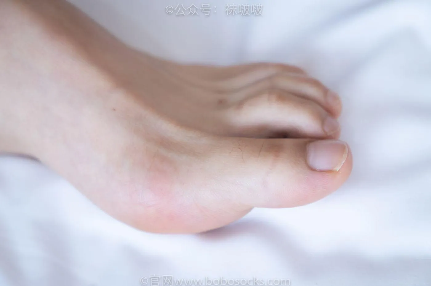 [BoBoSocks袜啵啵]NO.024 涵涵-板鞋、白棉袜、裸足 [134P]插图1